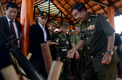 Thủ tướng Hun Sen cảm ơn Việt Nam khi trở lại Bình Phước 