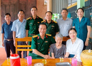 Lãnh đạo tỉnh thăm các cựu chiến binh tham gia Chiến dịch Điện Biên Phủ