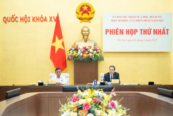 Lấy ý kiến nhân dân về dự thảo Nghị quyết sửa đổi, bổ sung một số điều của Hiến pháp năm 2013