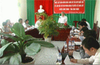 Ủy ban Pháp luật của Quốc hội làm việc tại Văn phòng đăng ký quyền sử dụng đất huyện Chơn Thành