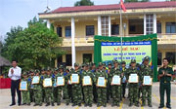 Kết thúc “học kỳ quân đội” 2013