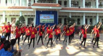 Thị đoàn Bình Long tổ chức thi múa dân vũ