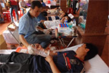 Bù Gia Mập: Tổ chức hiến 640 đơn vị máu trong đợt 2/2015