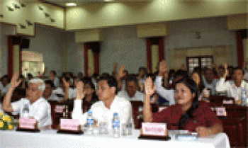 HĐND huyện Lộc Ninh: Miễn nhiệm, bầu bổ sung các chức danh chủ chốt của huyện
