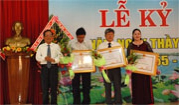 Ngành y tế tổ chức kỷ niệm 60 ngày thầy thuốc Việt Nam