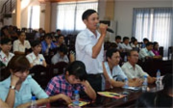 Ứng cử viên đại biểu Quốc hội và HĐND tỉnh tiếp xúc cử tri tại Chơn Thành