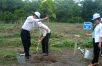 Kết quả hoạt động trồng cây và cấp nước sạch cho nhân dân