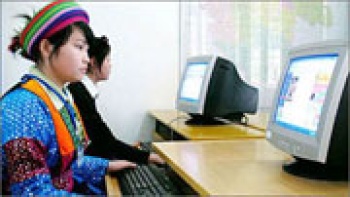 Miễn phí cước người dân sử dụng máy tính truy cập internet tại các thư viện