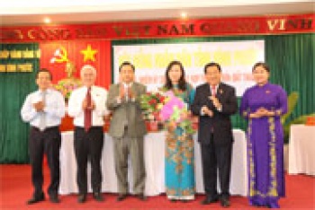 Bà Huỳnh Thị Hằng được bầu giữ chức Phó Chủ tịch UBND tỉnh khóa 8