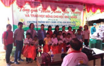 Tặng 250 phần quà tết cho học sinh và bà con nghèo tại xã Lộc Thiện