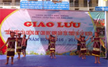 Phú Riềng tổ chức Giao lưu “Tiếng Việt của chúng em”