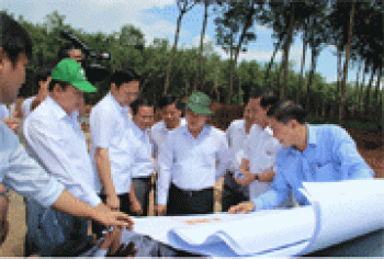 Lãnh đạo tỉnh kiểm tra tiến độ xây dựng khu Trung tâm hành chính huyện Phú Riềng