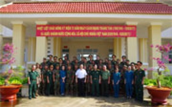 Tiểu khu Quân sự tỉnh Kratie thăm Ban CHQS huyện Phú Riềng