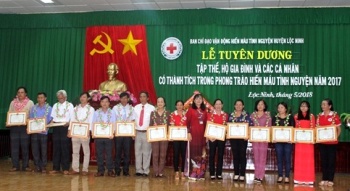 Lộc Ninh: Tuyên dương tập thể, gia đình, cá nhân tiêu biểu trong hiến máu tình nguyện