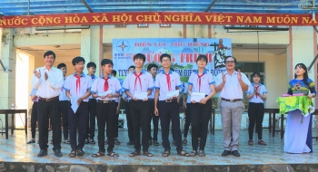 Phú Riềng: Tuyên truyền học sinh tiết kiệm điện