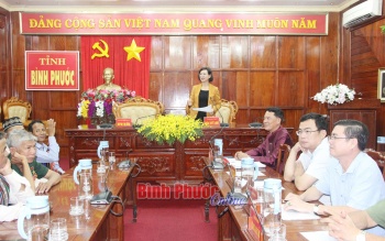 Gặp mặt các đại biểu dự Đại hội đại biểu toàn quốc các DTTS Việt Nam lần thứ II