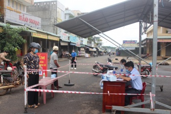 Phú Riềng tăng cường phòng chống dịch Covid-19 tại khu vực chợ, trung tâm thương mại