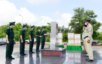 Lãnh đạo Bình Phước gặp gỡ lãnh đạo 3 tỉnh giáp biên Campuchia