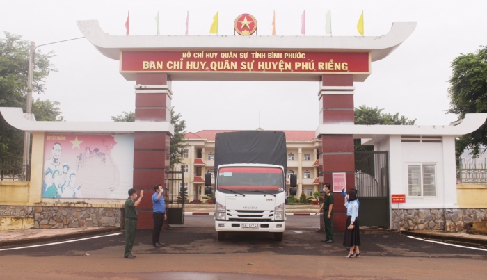 Phú Riềng: Hỗ trợ 500 túi an sinh cho thành phố Hồ Chí Minh