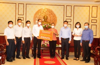 Thành phố Hồ Chí Minh hỗ trợ Bình Phước 500 triệu đồng phòng chống dịch