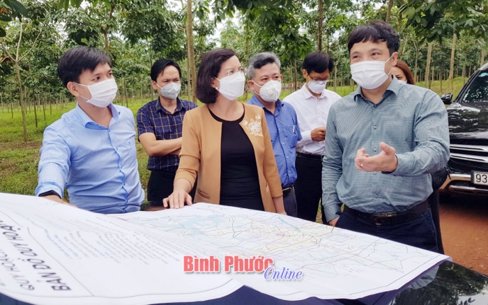 Công ty Cổ phần FPT khảo sát thực tế, tìm hiểu đầu tư tại Bình Phước