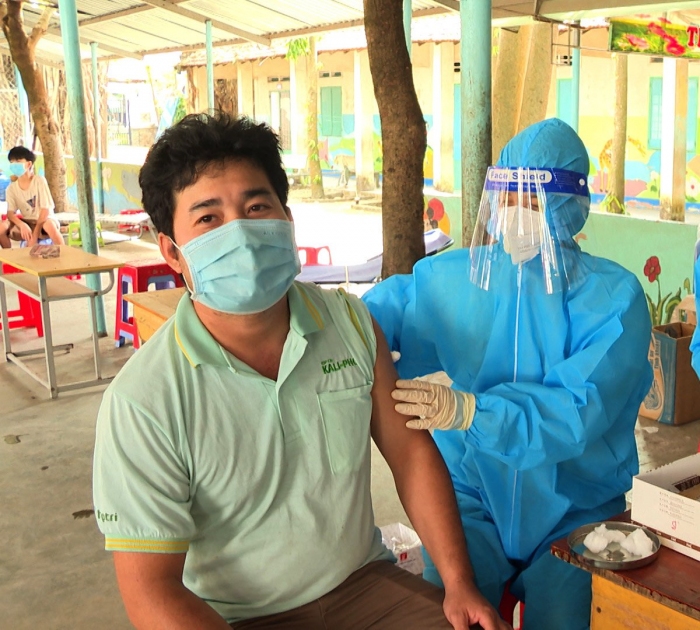Chơn Thành triển khai tiêm vắc xin phòng Covid-19 được 264.998 mũi