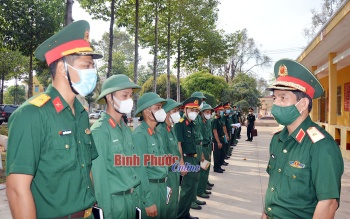 Phó tư lệnh, Tham mưu trưởng Quân khu 7 kiểm tra tại Bình Phước