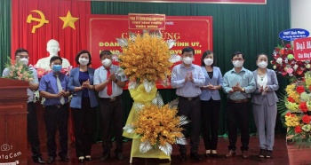 Lãnh đạo tỉnh chúc mừng Ngày Thầy thuốc Việt Nam