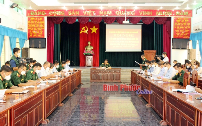 Bộ CHQS tỉnh, các công ty cao su và Viettel Bình Phước phối hợp hoạt động