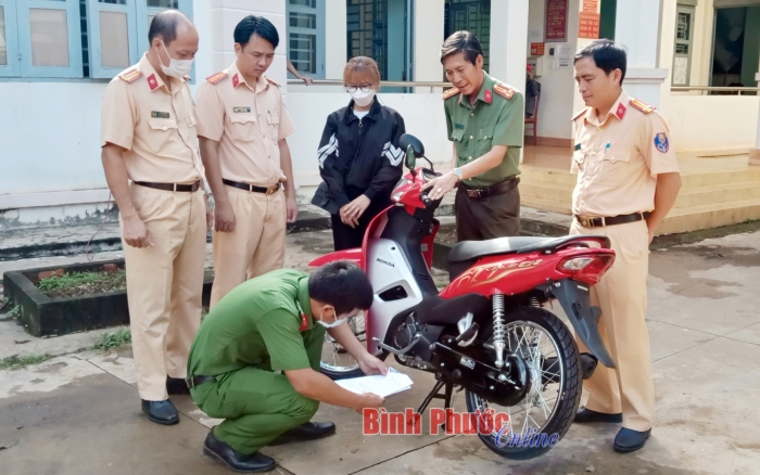 Bình Phước đồng loạt triển khai đăng ký xe môtô ở cấp xã và ôtô ở cấp huyện
