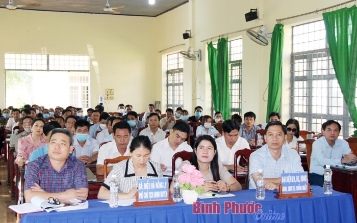 Đại biểu Quốc hội tỉnh tiếp xúc với cử tri huyện Bù Đăng