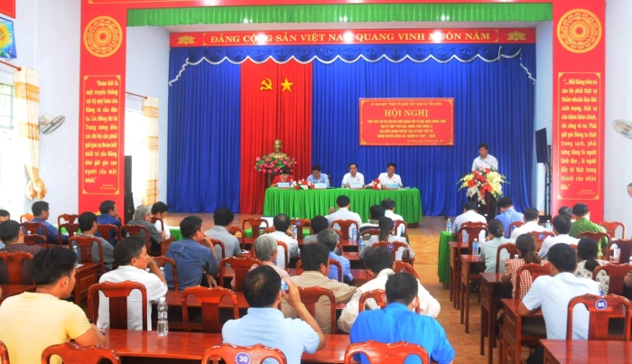 Đại biểu HĐND tỉnh tiếp xúc cử tri xã Tân Hưng