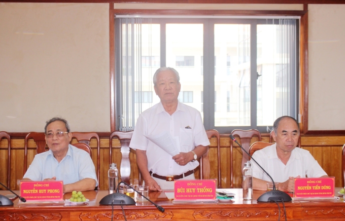Đoàn cán bộ hưu trí Bình Dương, Bình Phước thăm huyện Phú Riềng
