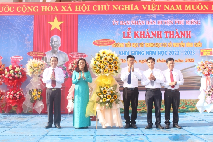 Khánh thành Trường Tiểu học và Trung học cơ sở Nguyễn Đình Chiểu