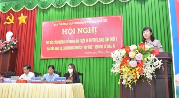 Chủ tịch HĐND tỉnh tiếp xúc cử tri thị xã Bình Long