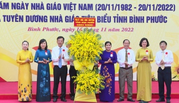 Kỷ niệm 40 năm Ngày nhà giáo Việt Nam
