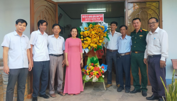 Đồng Phú thăm, tặng quà nhân dịp Giáng sinh 2022