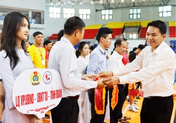 Giải bóng chuyền nam công nhân, viên chức, lao động tỉnh năm 2022
