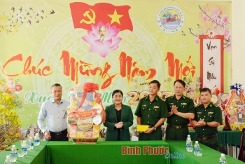 Lãnh đạo tỉnh Bình Phước thăm, chúc tết các đơn vị vũ trang huyện Bù Gia Mập