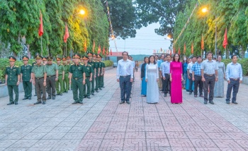 Hớn Quản tổ chức viếng nghĩa trang liệt sĩ nhân kỷ niệm 48 năm Ngày giải phóng tỉnh Bình Phước
