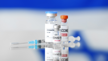 Provincial People's Committee implements a plan to vaccinate against COVID-19 with a booster dose for people aged 18 years and older in 2023