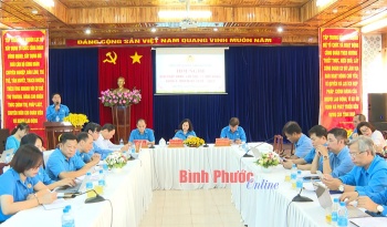 Ông Nguyễn Văn Sang được bầu giữ chức Phó Chủ tịch LĐLĐ tỉnh Bình Phước