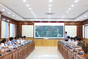 UBND tỉnh làm việc với huyện Phú Riềng về triển khai các dự án giao thông