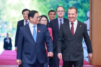 Thủ tướng Phạm Minh Chính tiếp Chủ tịch Đảng Nước Nga thống nhất, Phó Chủ tịch Hội đồng an ninh LB Nga Dmitry Medvedev