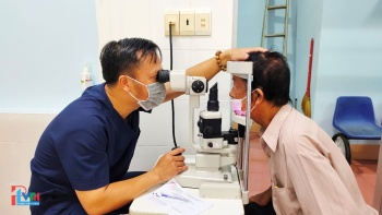 Phước Long tổ chức khám sàng lọc mắt miễn phí cho người dân
