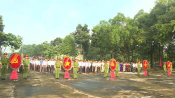 Chơn Thành tổ chức lễ viếng đài tưởng niệm các anh hùng liệt sĩ