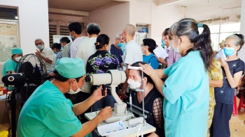Phẫu thuật mắt miễn phí cho 241 bệnh nhân có hoàn cảnh khó khăn