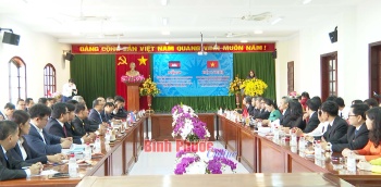 Tăng cường hợp tác giữa Tòa án nhân dân tỉnh Bình Phước với Tòa án sơ thẩm các tỉnh giáp biên Vương quốc Campuchia