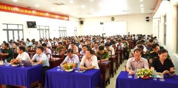Bình Long tập huấn sử dụng phần mềm và ứng dụng Sổ tay đảng viên điện tử tỉnh Bình Phước