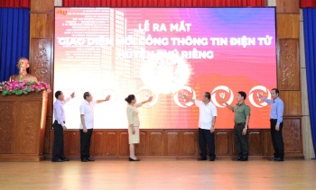 Phú Riềng tổ chức Ngày Chuyển đổi số, ra mắt giao diện mới Cổng thông tin điện tử huyện